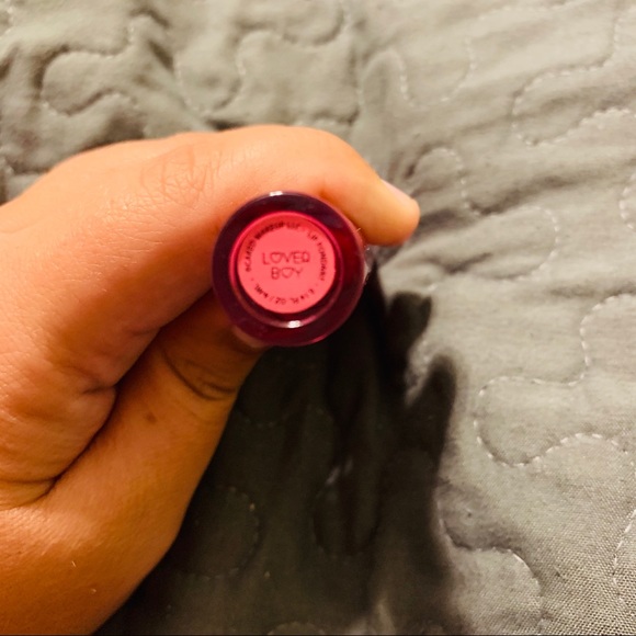 Half- Caked liquid  lip - Picture 2 of 3